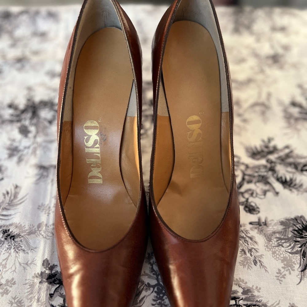 Brown Leather Pointed-Toe Heels